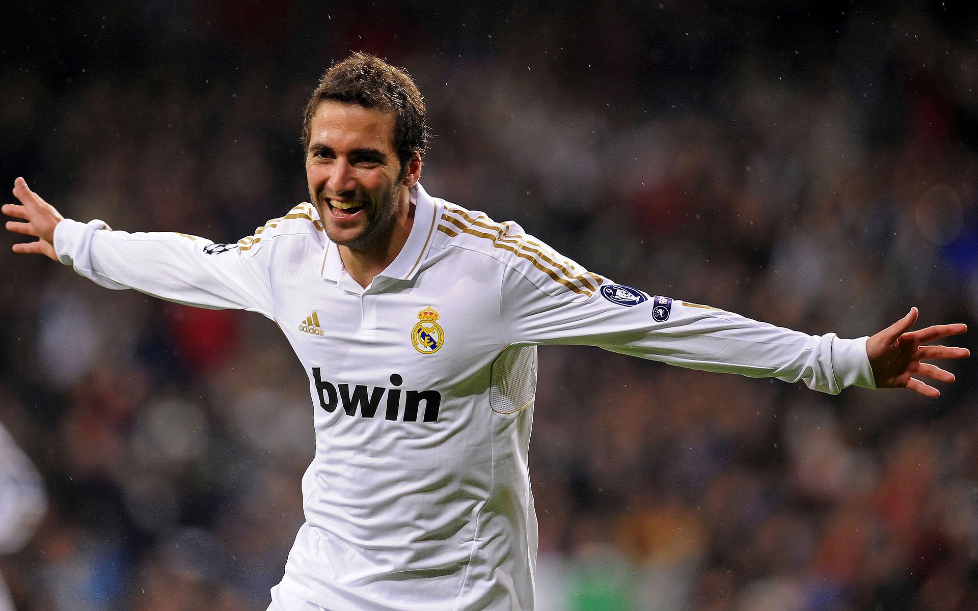 当独行侠逆转凯尔特人,爱德华兹在美加墨世界杯接管比赛,我们为何痴迷于孤胆英雄?