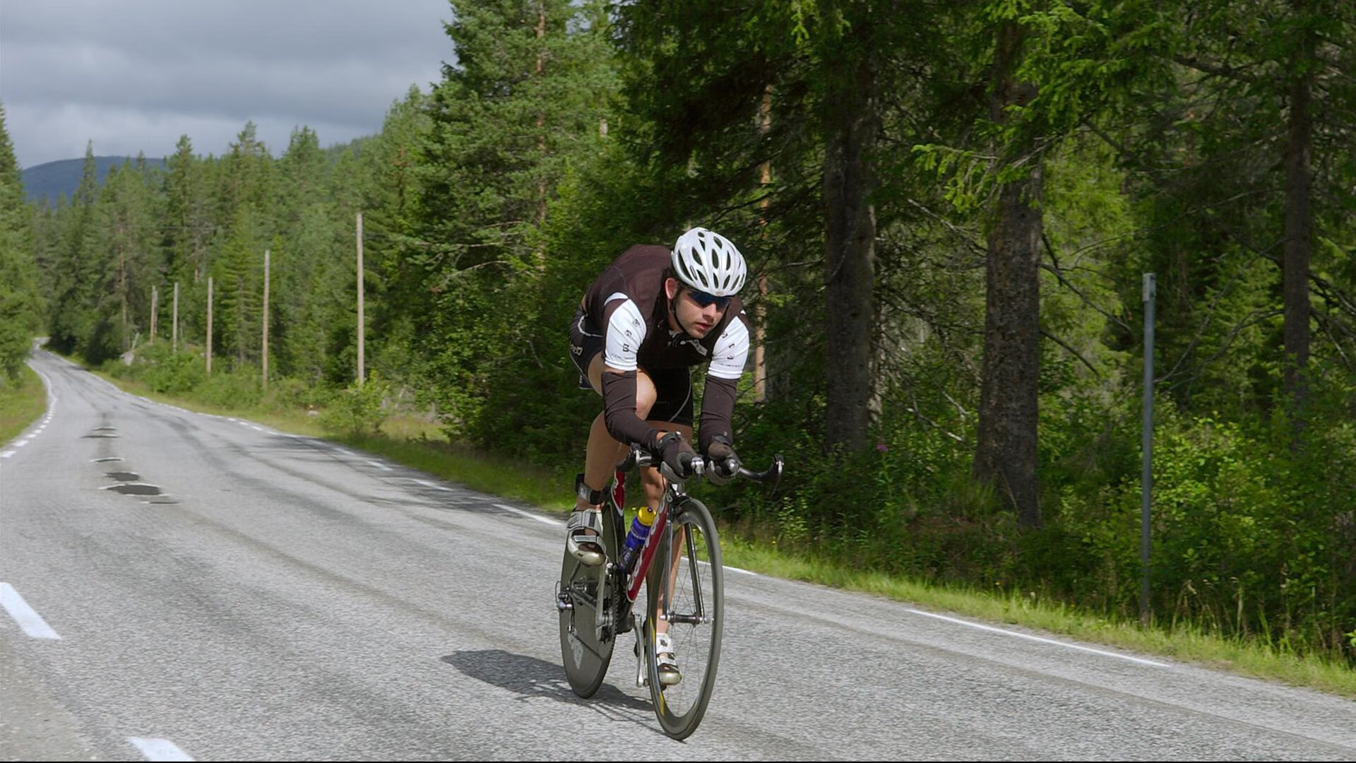 蒂亚戈的魔法,当欧冠淘汰赛成为个人舞台,比利亚雷亚尔如何以压制哲学征服安哥拉