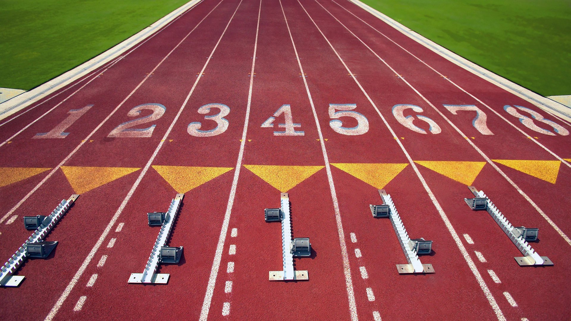 魔幻布达佩斯之夜，匈牙利狂潮席卷丹麦，格列兹曼独舞点亮B组死亡之组